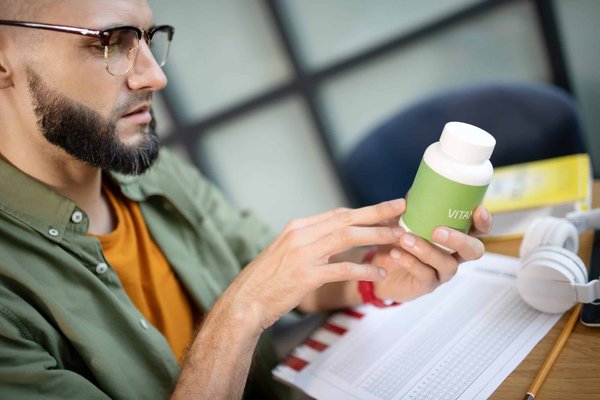 What Are the Best Approaches for Treating Insomnia in Elderly People?